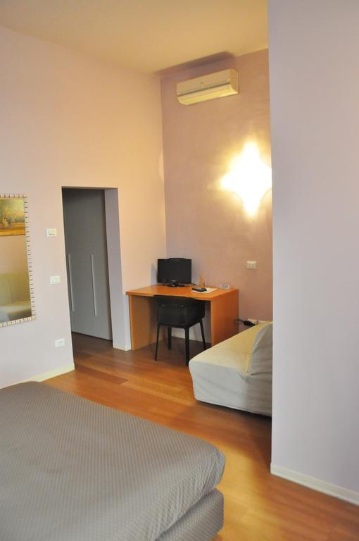 B&B Al Canto Del Cavour Pistoia Quarto foto