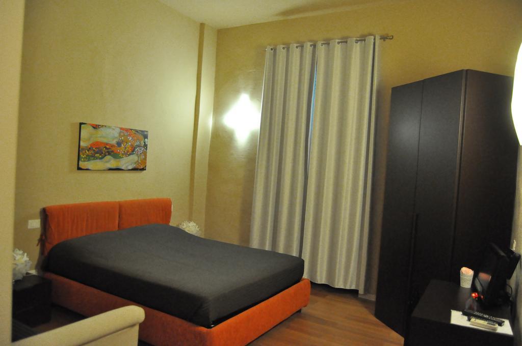 B&B Al Canto Del Cavour Pistoia Quarto foto