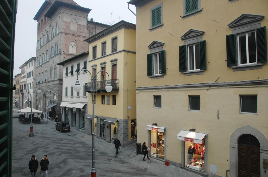 B&B Al Canto Del Cavour Pistoia Exterior foto